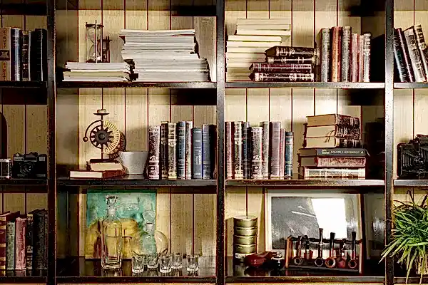 vintyage ve rustik kitaplık